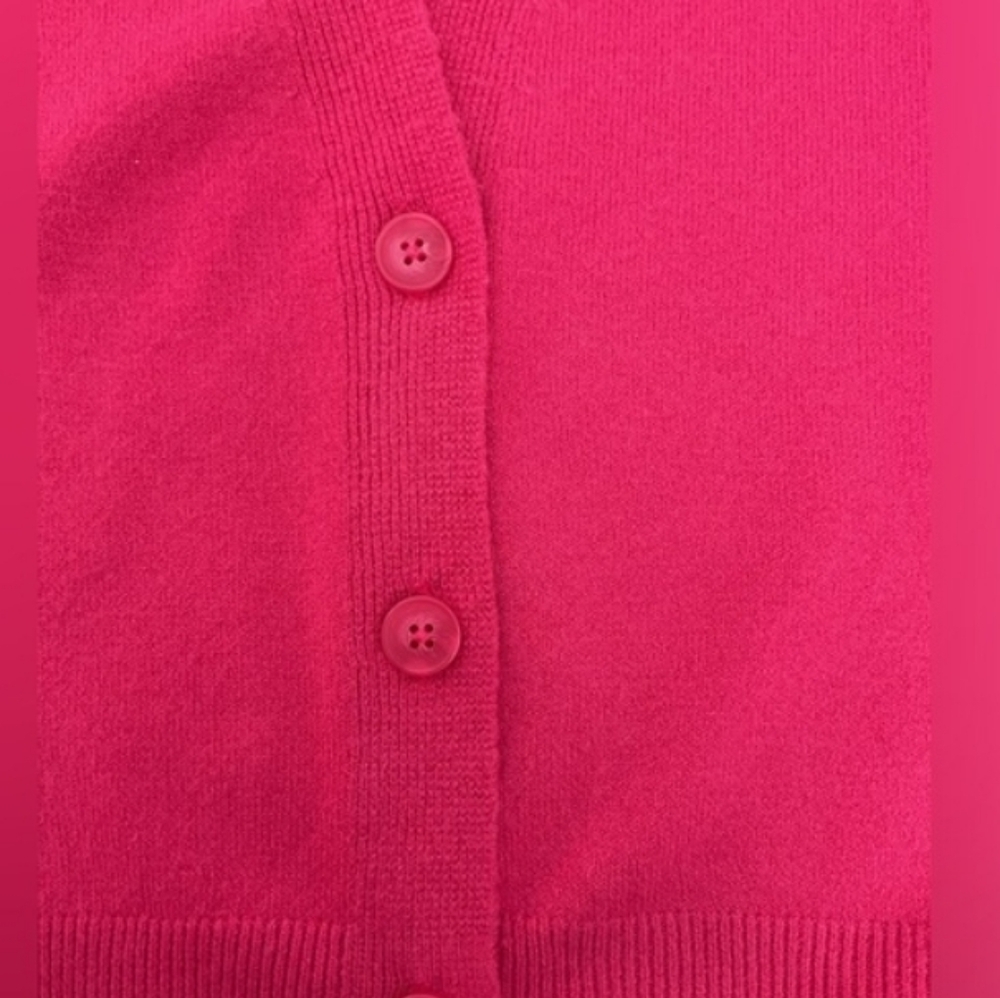 Womens 3 Button Front V Neck Cardigan Pink Size Medium New Minimumist - Picture 13 of 17